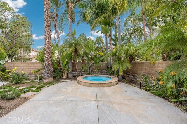 23 Vacaville, Irvine, CA 92602