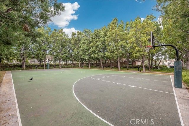 23 Vacaville, Irvine, CA 92602