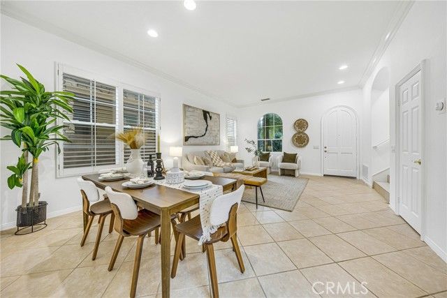 23 Vacaville, Irvine, CA 92602