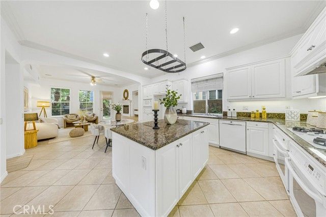 23 Vacaville, Irvine, CA 92602