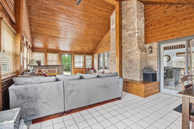 4739 Palomino Trail, Indianapolis, IN 46239