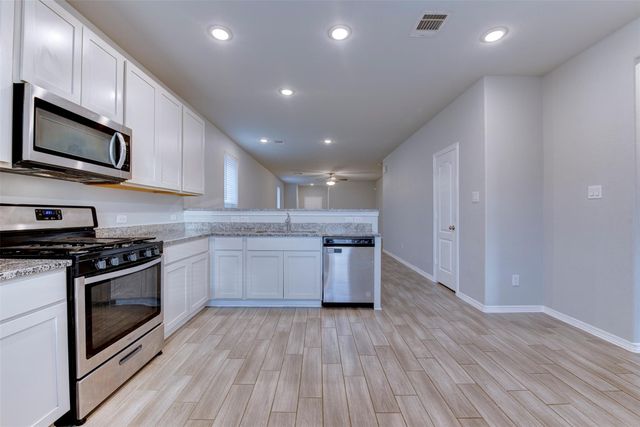 24803 Russet Bluff Trail, Houston, TX 77336