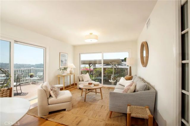 4444 Wawona Street, Los Angeles, CA 90065