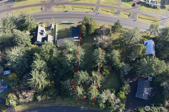 126 S Narwhal Loop SW, Ocean Shores, WA 98569