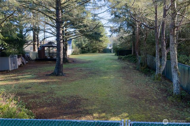 126 S Narwhal Loop SW, Ocean Shores, WA 98569