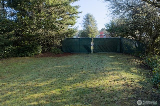 126 S Narwhal Loop SW, Ocean Shores, WA 98569