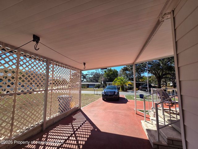 12130 Thornridge Street, Brooksville, FL 34613