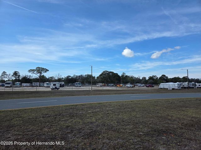 12130 Thornridge Street, Brooksville, FL 34613