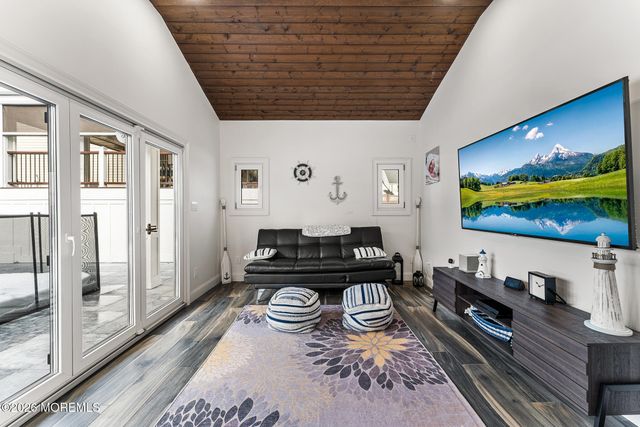 8 Cindy Court, Howell, NJ 07731