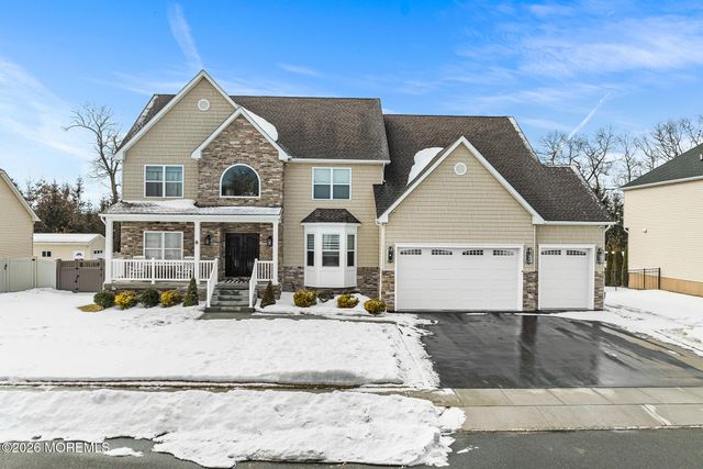 8 Cindy Court, Howell, NJ 07731
