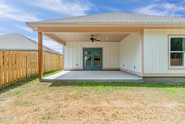 8214 Beach Drive, Panama City, FL 32408