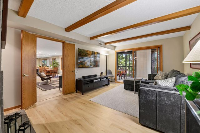 6051 Laurel Avenue 112, Golden Valley, MN 55416