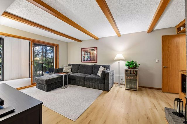 6051 Laurel Avenue 112, Golden Valley, MN 55416