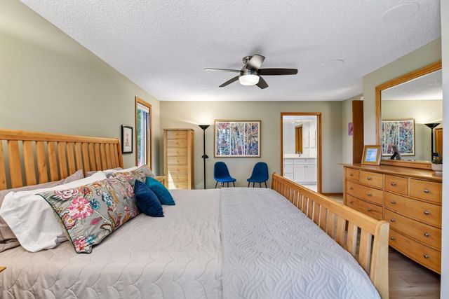 6051 Laurel Avenue 112, Golden Valley, MN 55416