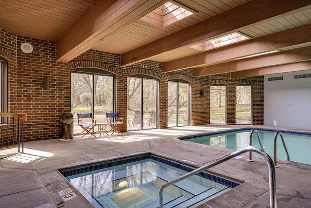 6051 Laurel Avenue 112, Golden Valley, MN 55416
