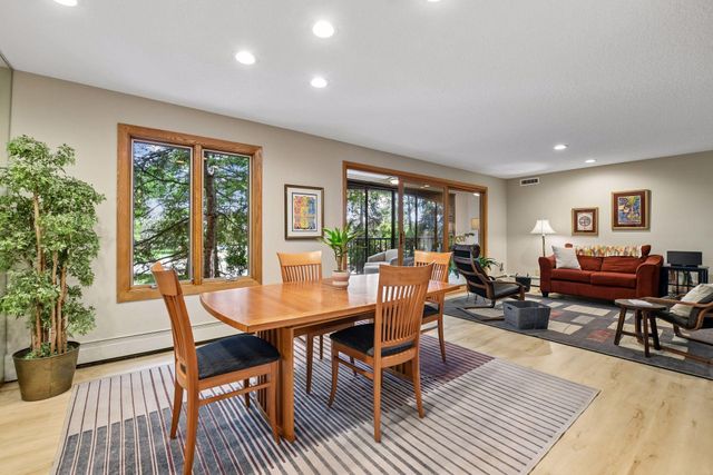 6051 Laurel Avenue 112, Golden Valley, MN 55416