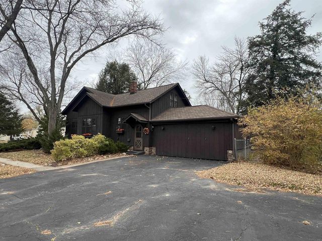 1102 Church Street, Wisconsin Dells, WI 53965