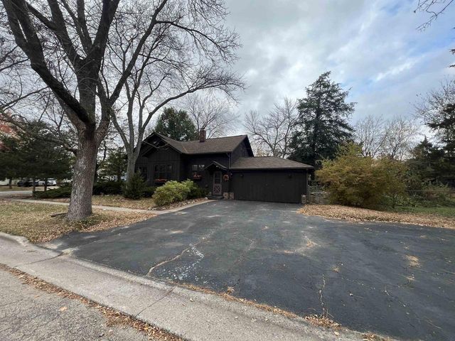 1102 Church Street, Wisconsin Dells, WI 53965