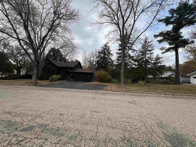 1102 Church Street, Wisconsin Dells, WI 53965