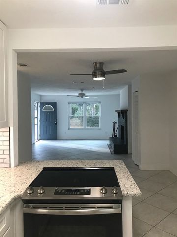 1500 Pullen Road, Tallahassee, FL 32303