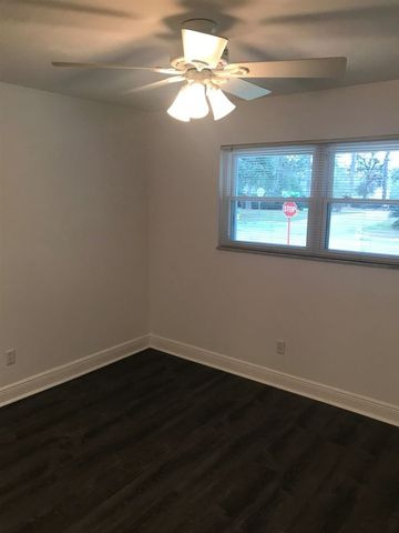 1500 Pullen Road, Tallahassee, FL 32303