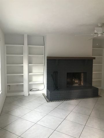 1500 Pullen Road, Tallahassee, FL 32303