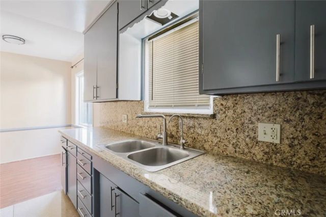 3131 Perlita, Los Angeles, CA 90039