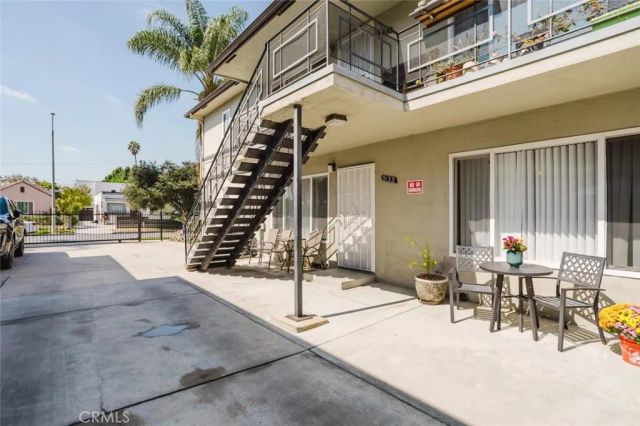 3131 Perlita, Los Angeles, CA 90039