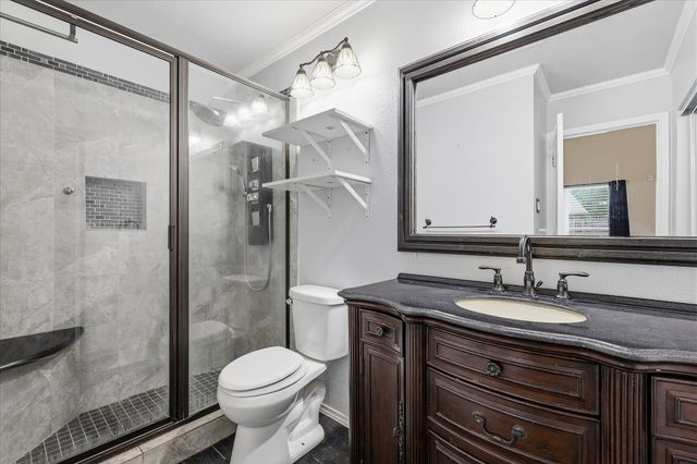 2204 Polo Club Court, Arlington, TX 76017