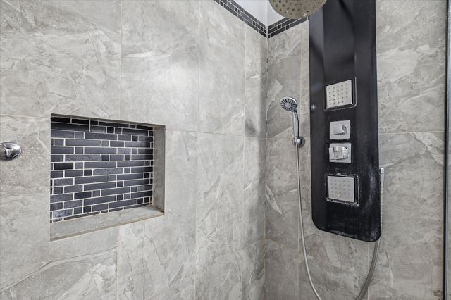 2204 Polo Club Court, Arlington, TX 76017