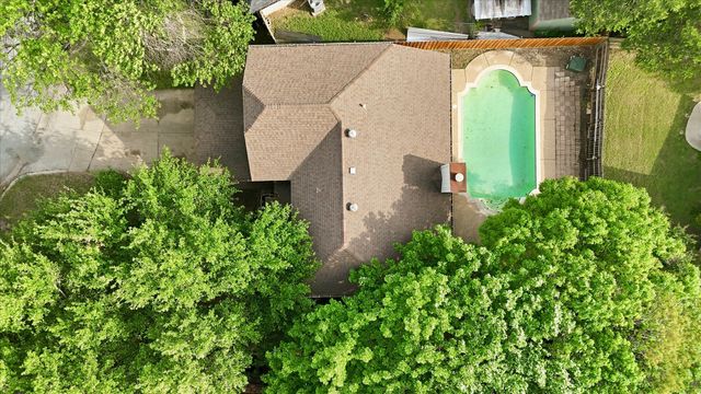 2204 Polo Club Court, Arlington, TX 76017