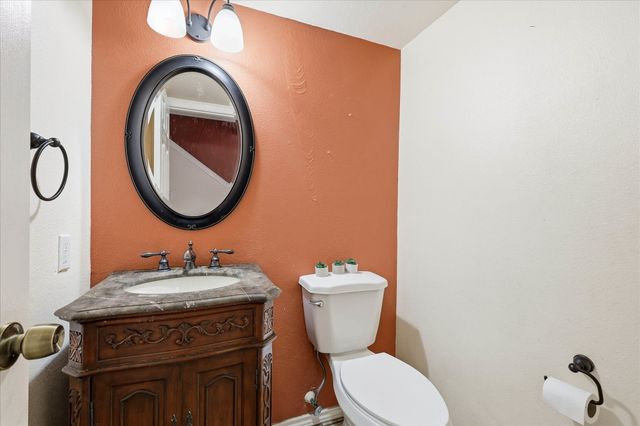 2204 Polo Club Court, Arlington, TX 76017