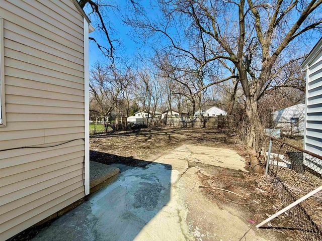 2289 Connell Street, Burton, MI 48529