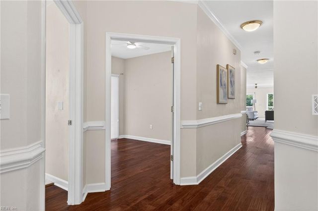 2300 Page Harbor Lndg Apt 101, Virginia Beach, VA 23451