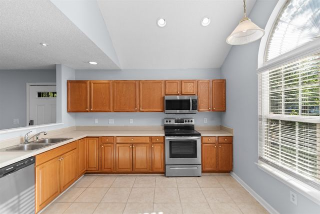 1090 Stanton Pl, Myrtle Beach, SC 29579