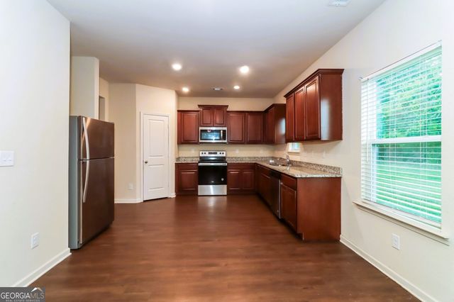 134 Innis Brook Circle, Cartersville, GA 30120