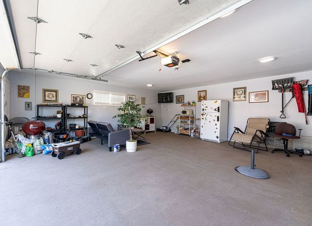 8805 S California Avenue, Evergreen Park, IL 60805