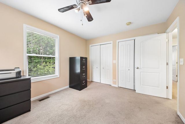 5105 W Flanders Road, Mchenry, IL 60050
