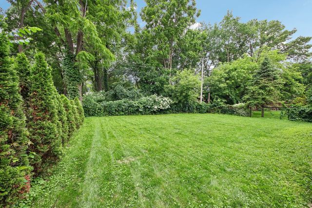 5105 W Flanders Road, Mchenry, IL 60050