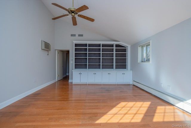 4 Dutch Court, West Nyack, NY 10994