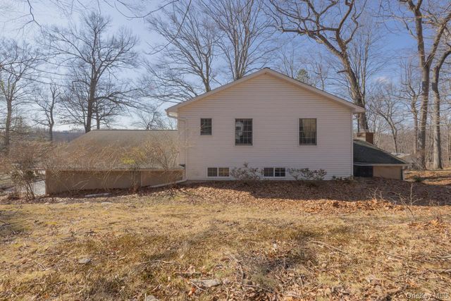 4 Dutch Court, West Nyack, NY 10994