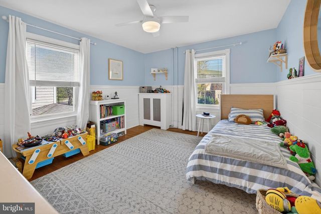 406 LINDEN AVE, Riverton, NJ 08077