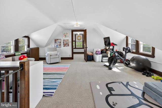 406 LINDEN AVE, Riverton, NJ 08077
