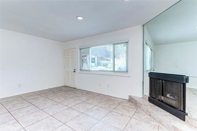 3733 N Harbor 44, Fullerton, CA 92835