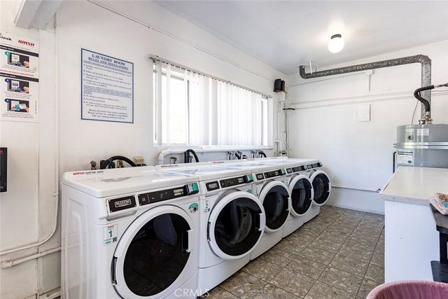 3733 N Harbor 44, Fullerton, CA 92835