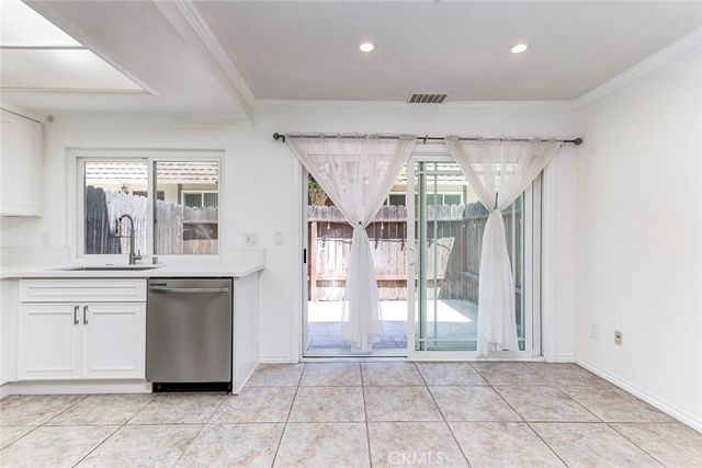 3733 N Harbor 44, Fullerton, CA 92835