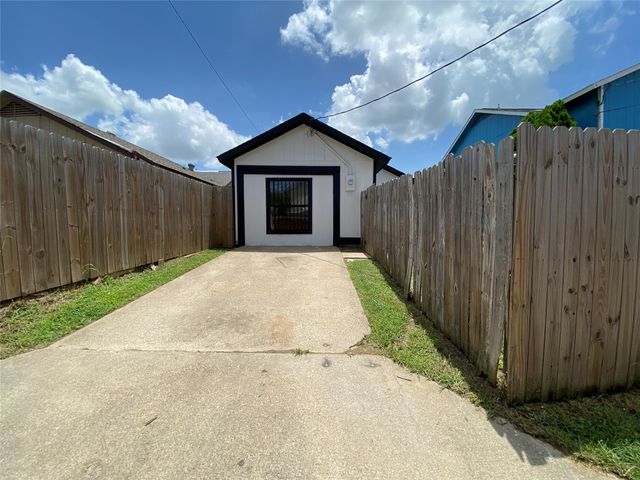 10355 Limestone Drive, Dallas, TX 75217