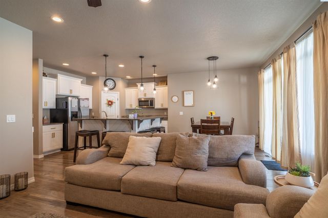 401 S Birch Street, Moses Lake, WA 98837