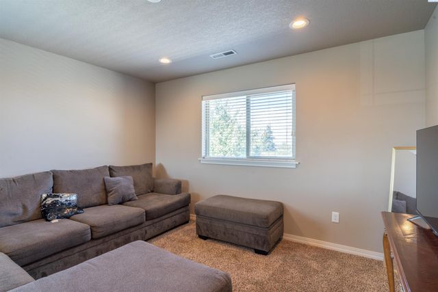 401 S Birch Street, Moses Lake, WA 98837