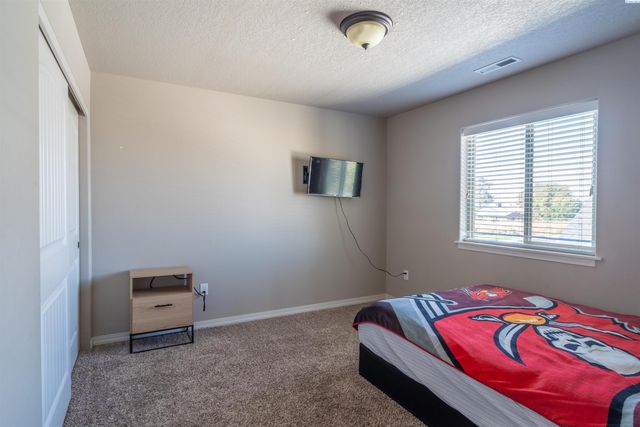 401 S Birch Street, Moses Lake, WA 98837